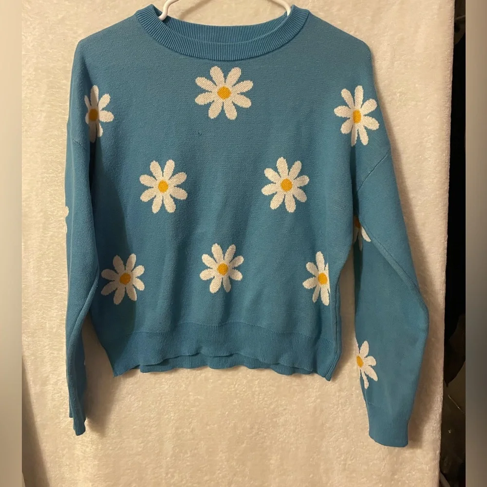 Sweater - Picture 1 of 2